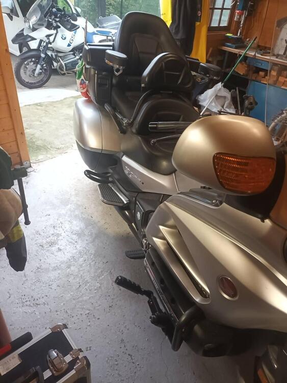 Honda GL 1800 Gold Wing (2012 - 17) (2)