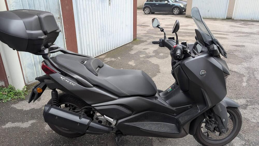 Yamaha X-Max 300 (2021 - 24) (3)
