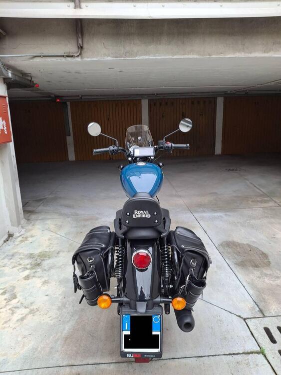 Royal Enfield Meteor 350 Fireball (2021 - 25) (3)