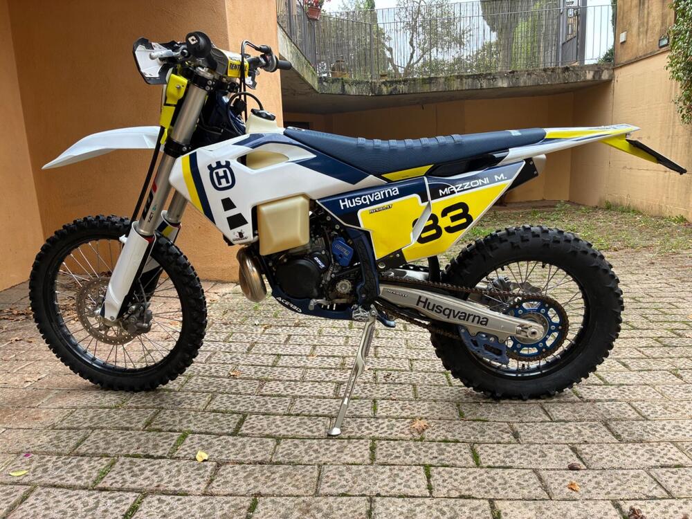 Husqvarna TE 300 (2024) (2)