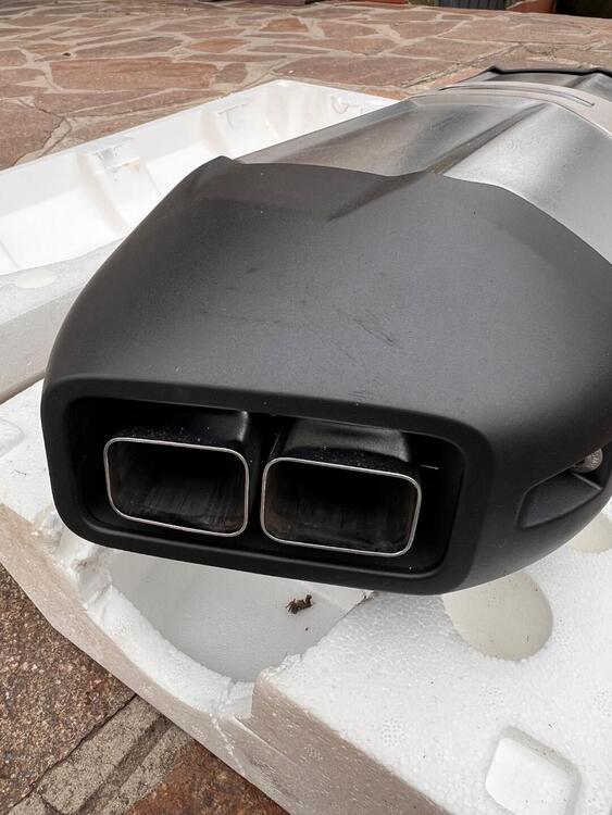 Terminale scarico NUOVO originale BmwR1200gs 2015 (2)