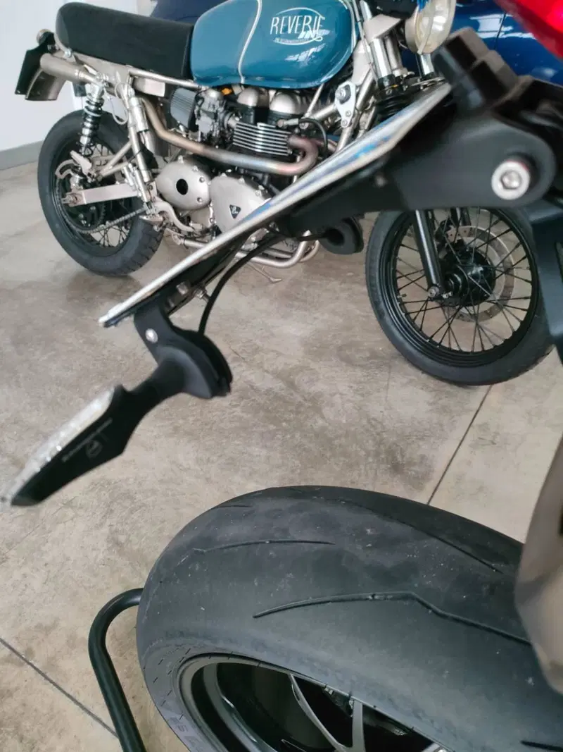 Ducati Hypermotard 950 SP (2022 - 25) (8)
