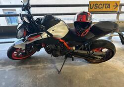 KTM 890 Duke R (2021) usata