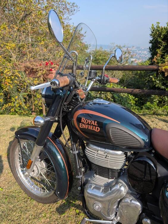 Royal Enfield Classic 350 (2021 - 25) (3)
