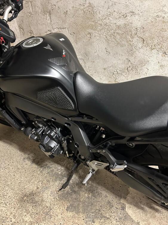 Yamaha MT-09 (2021 - 23) (2)
