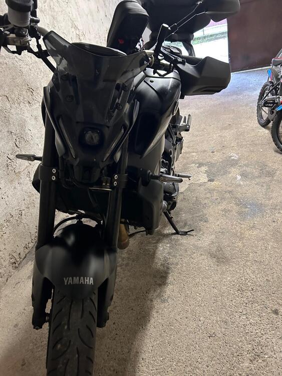 Yamaha MT-09 (2021 - 23) (4)