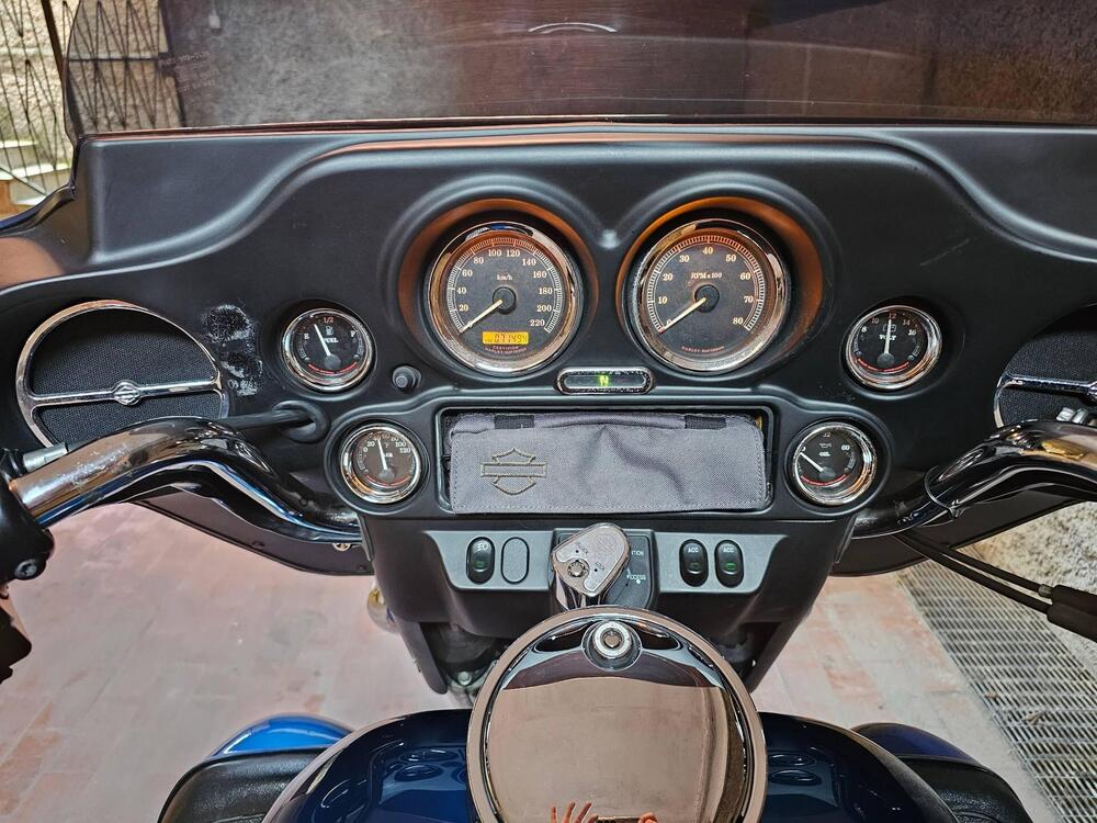 Harley-Davidson 1450 Electra Glide Standard (1999 - 05) - FLHTI (4)