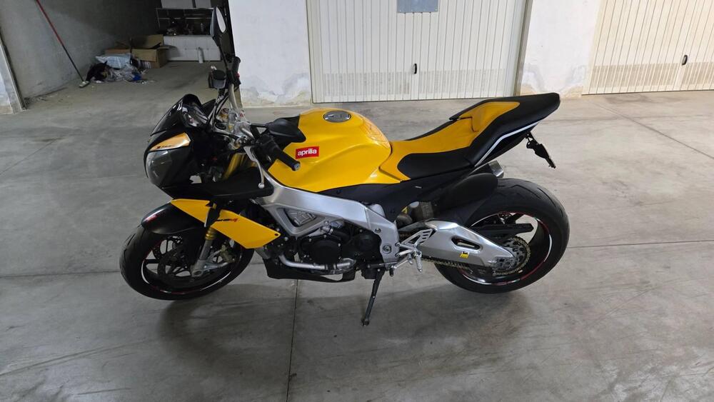 Aprilia Tuono V4 R APRC (2011 - 13)