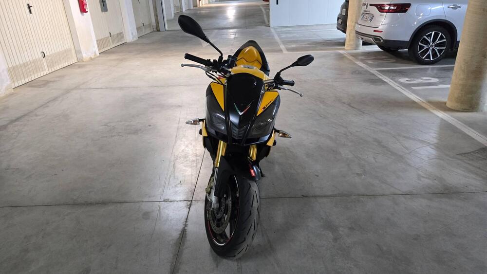 Aprilia Tuono V4 R APRC (2011 - 13) (4)