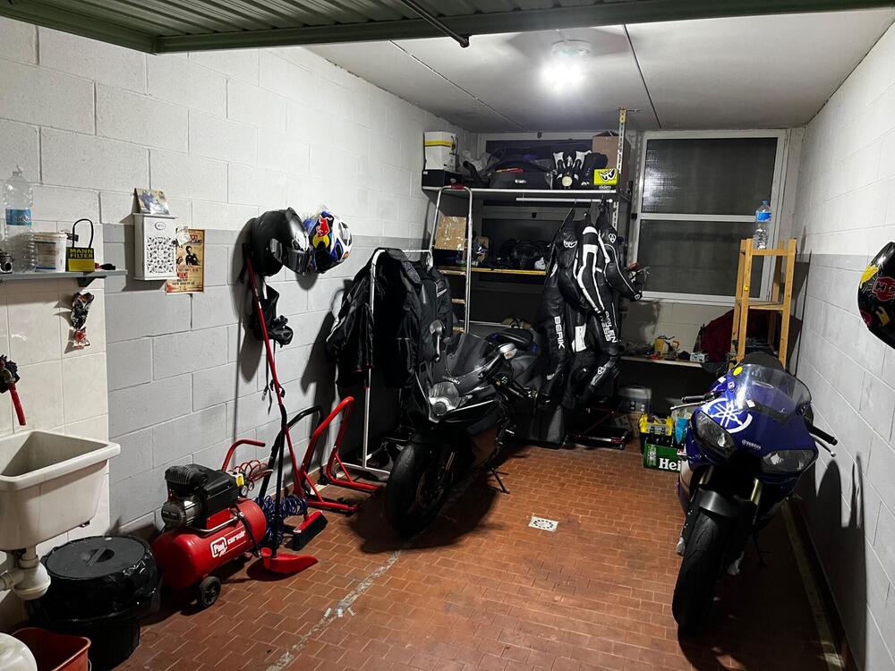 Suzuki GSX R 750 (2006 - 07) (2)