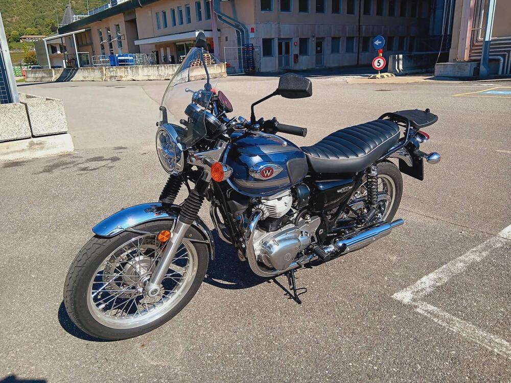Kawasaki W 800 (2021 - 25)