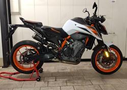 KTM 890 Duke R (2021) usata