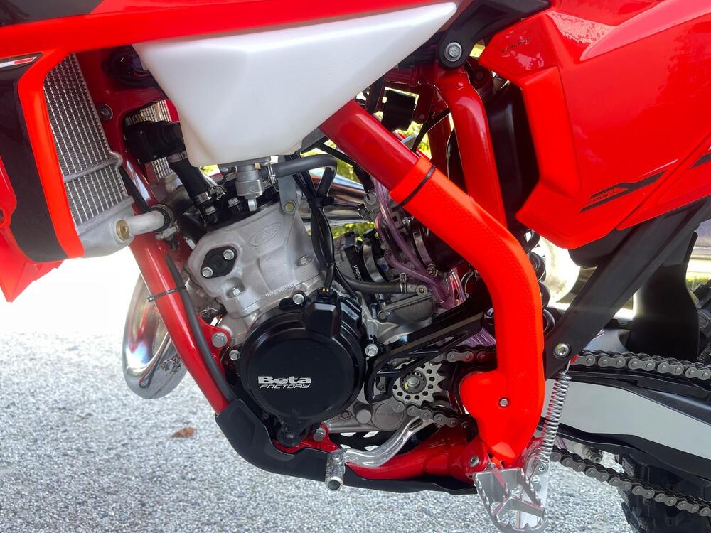 Betamotor RR X-PRO 125 2T Enduro (2026) (5)