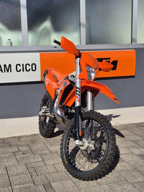 KTM 250 EXC TBI (2024) (2)