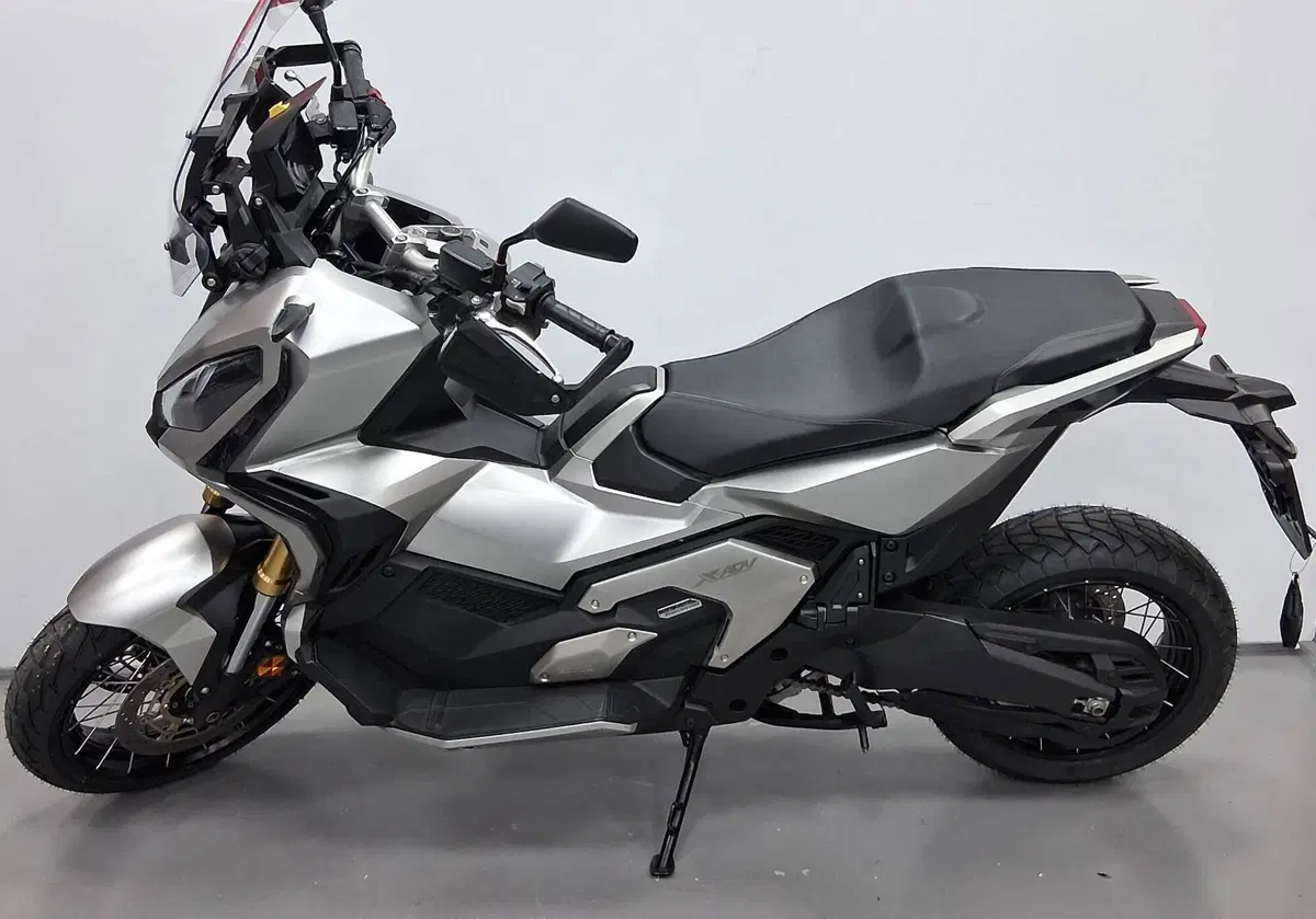 Honda X-ADV 750 DCT (2021 - 24) (3)