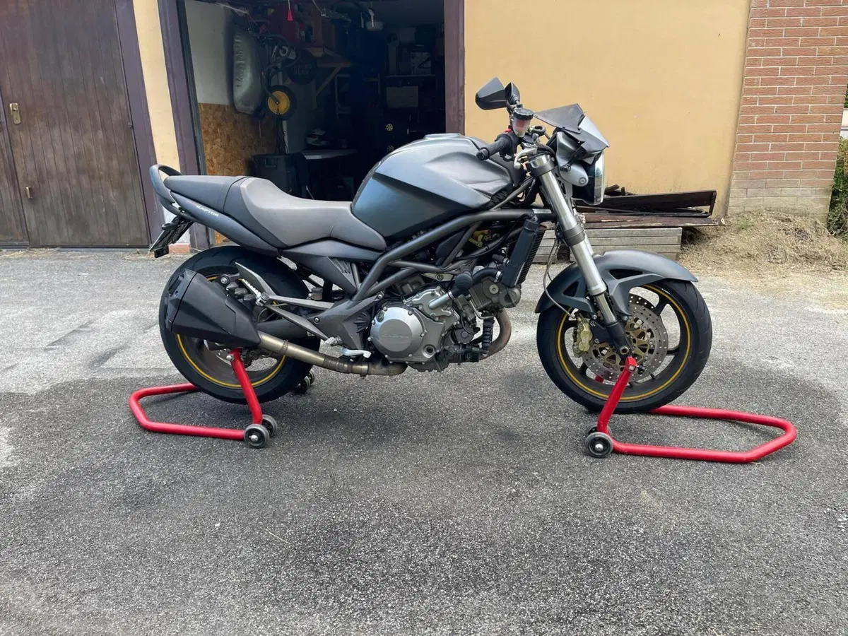 Cagiva Raptor 1000 (2000 - 05) (5)