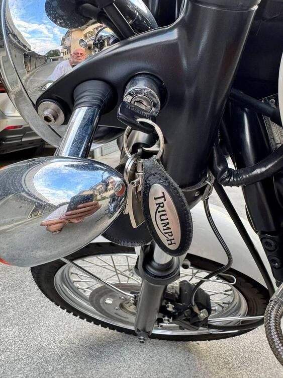 Triumph Bonneville T100 (2001 - 07) (4)