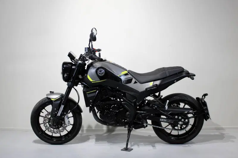 Benelli Leoncino 250 (2021 - 25) (4)