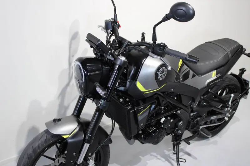 Benelli Leoncino 250 (2021 - 25) (7)
