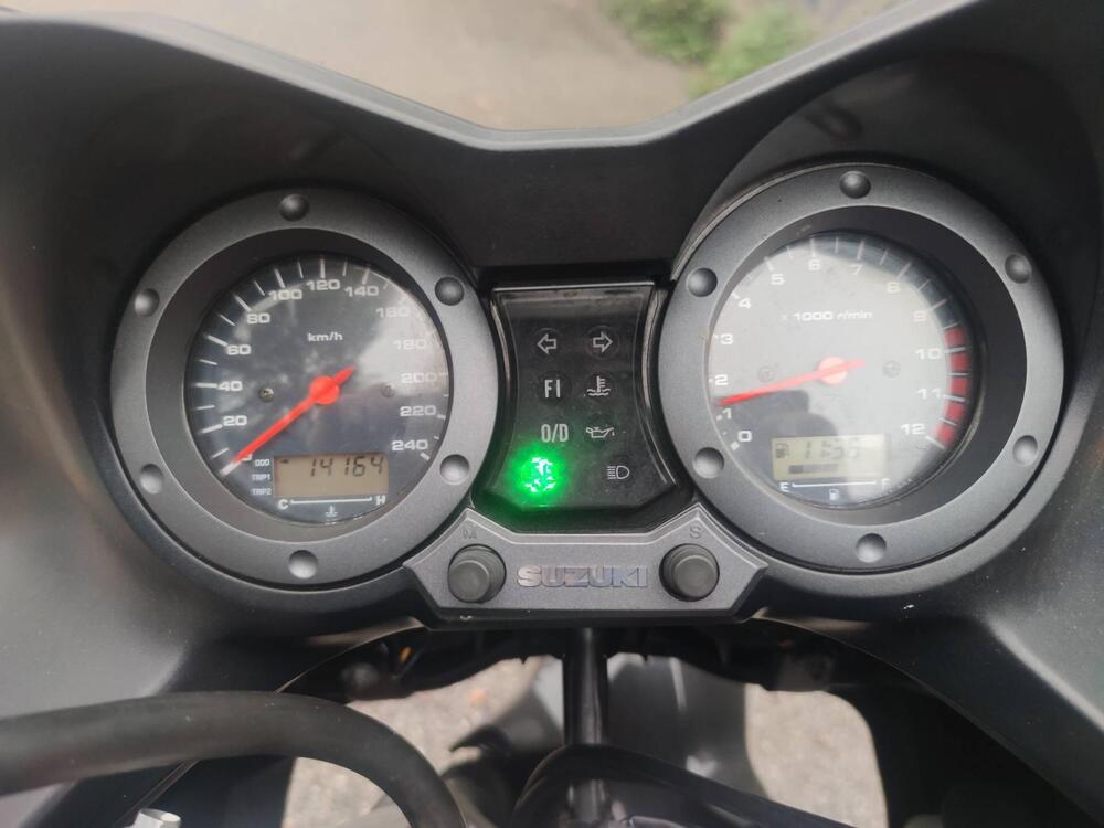 Suzuki V-Strom 1000 (2002 - 06) (3)