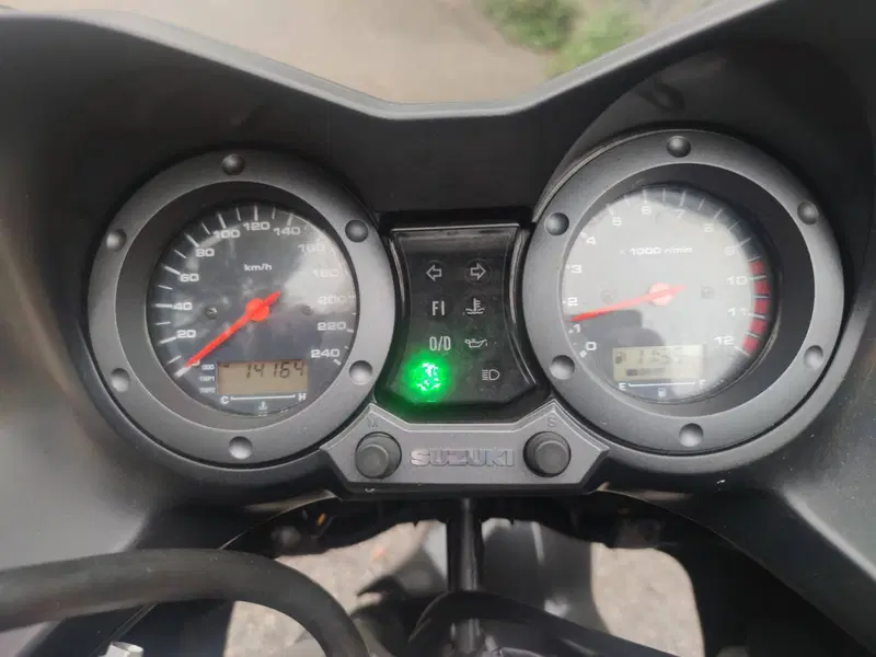 Suzuki V-Strom 1000 (2002 - 06) (3)