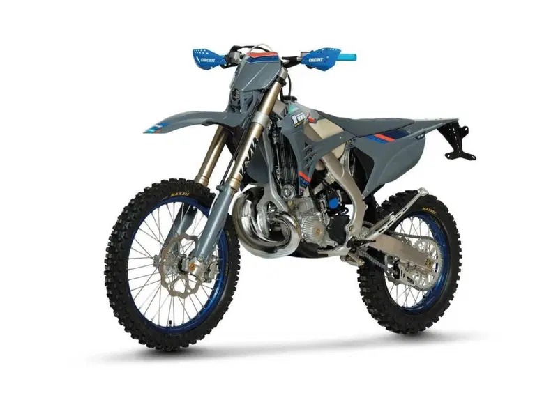 Tm Moto EN 250 EN 250 ES Fi 2T (2026) (4)