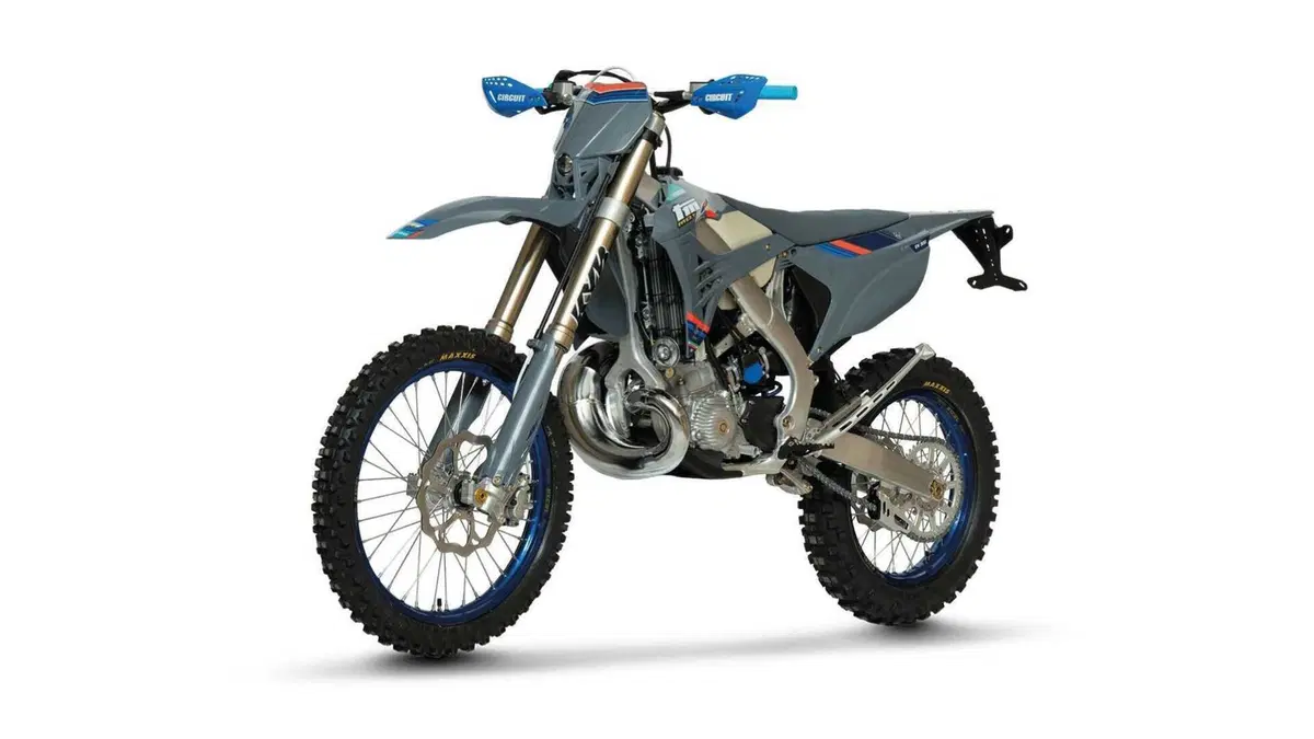 Tm Moto EN 300 EN 300 Fi ES 2T (2026) (4)