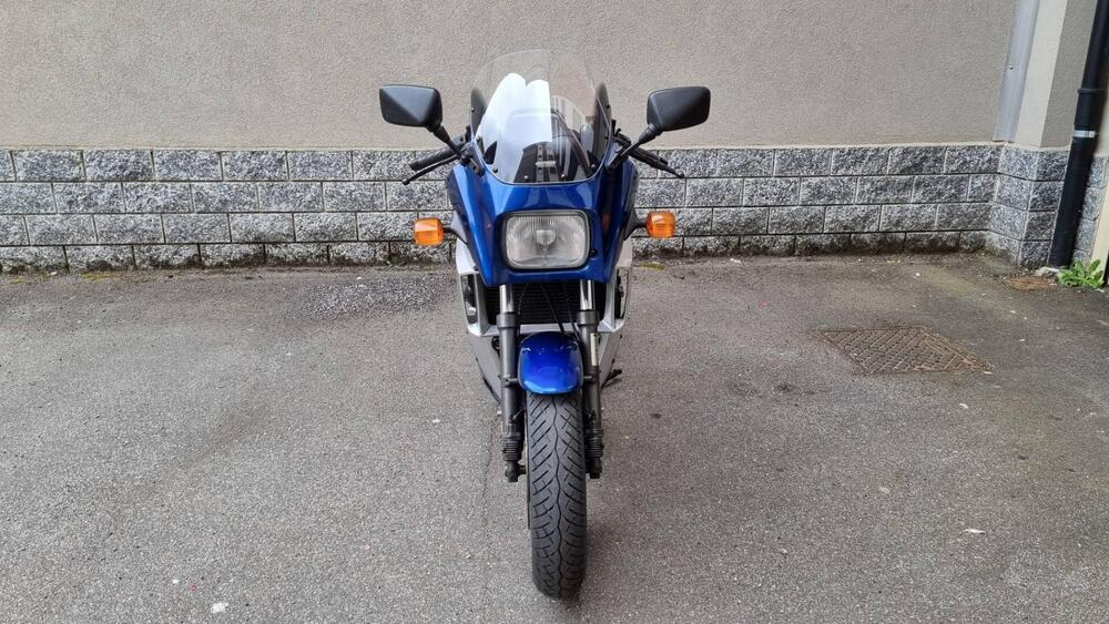 Kawasaki GPZ 900 R (4)