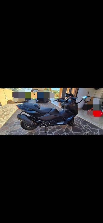 Yamaha T-Max 560 (2022 - 24) (5)