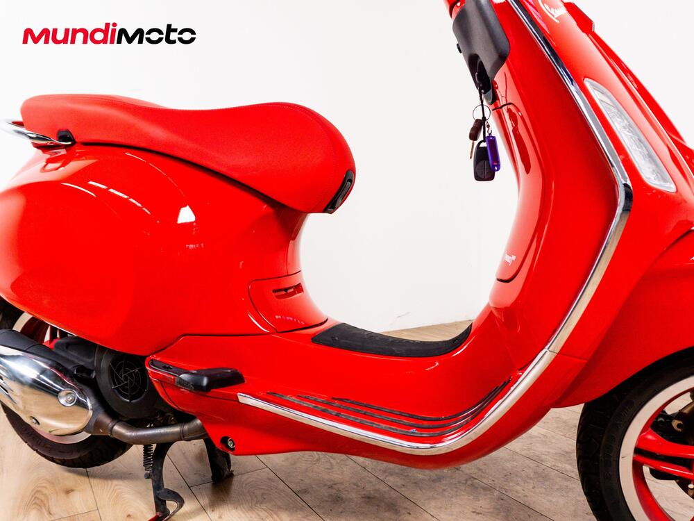 Vespa Primavera 125 RED (2025) (5)
