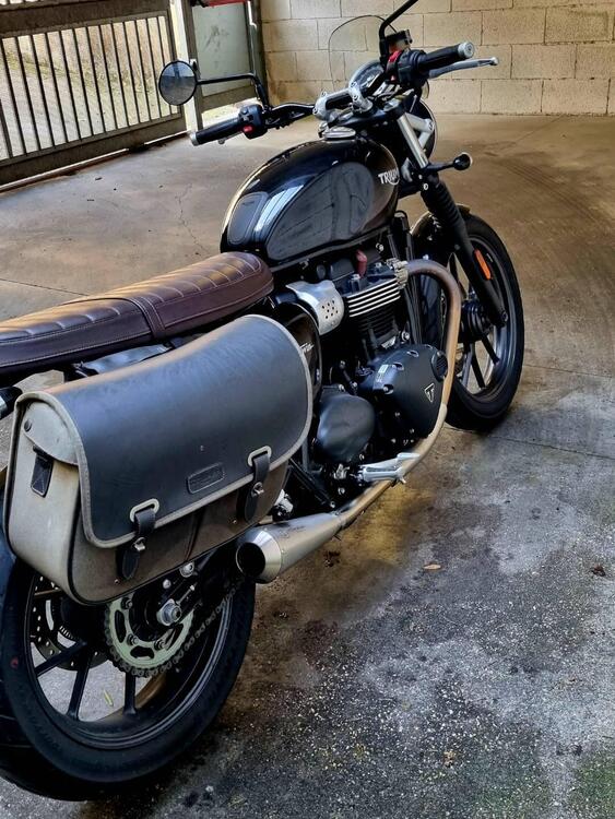 Triumph Street Twin 900 (2016) (5)
