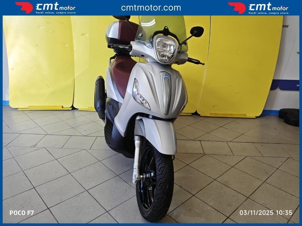 Piaggio Beverly 350 SportTouring ie ABS (2011 - 17) (2)