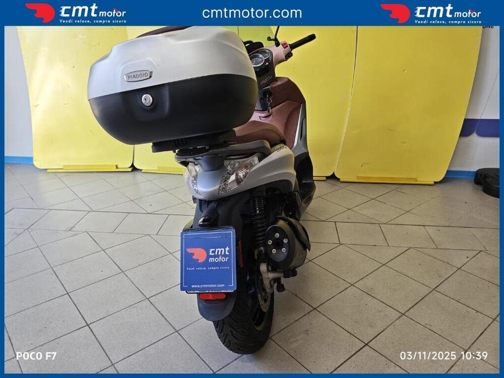 Piaggio Beverly 350 SportTouring ie ABS (2011 - 17) (4)