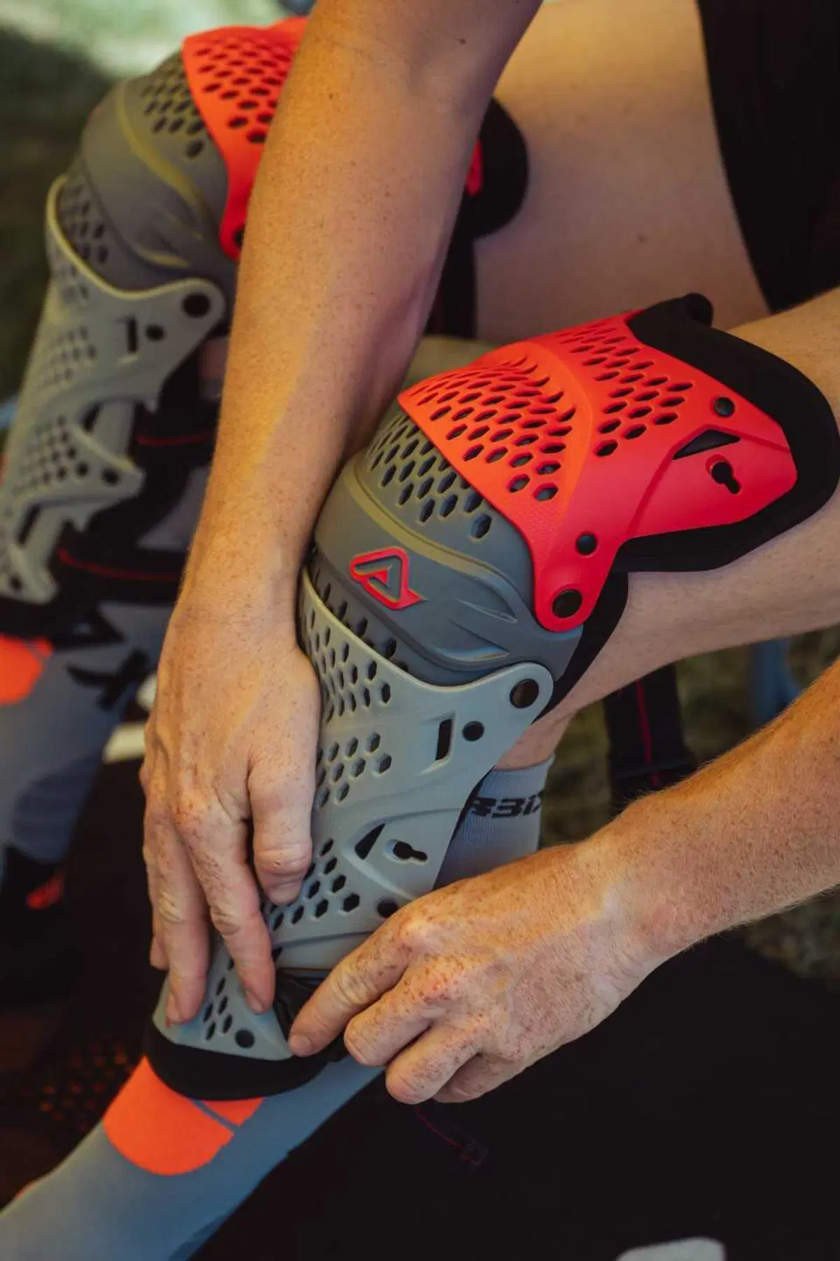 Nuovo ginocchiera Impact PRO Acerbis