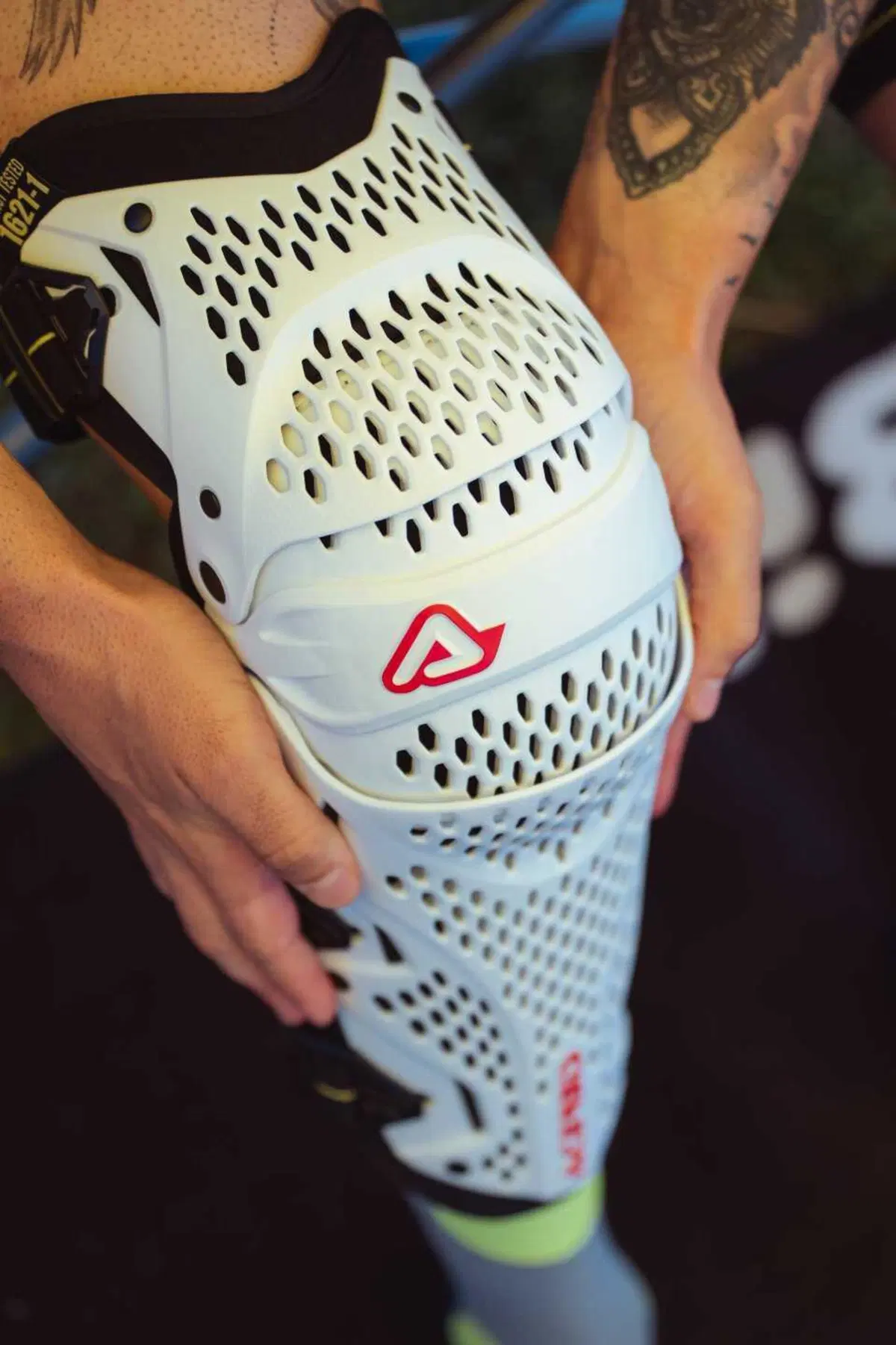 Nuovo ginocchiera Impact PRO Acerbis (12)