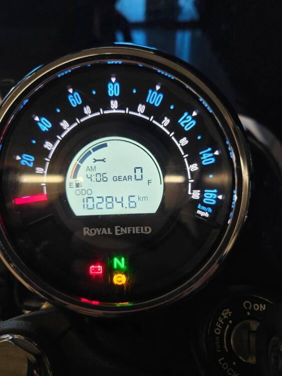 Royal Enfield Meteor 350 Fireball (2021 - 25) (5)