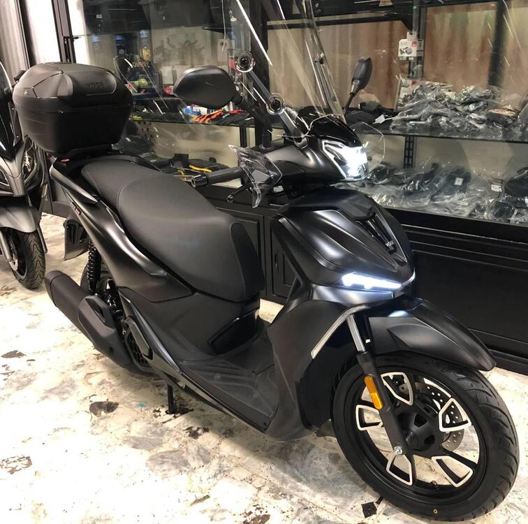 Voge Sfida SR16 125 (2025) (3)