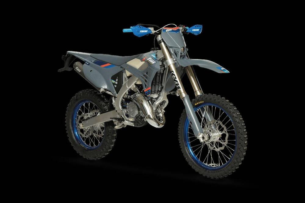 Tm Moto EN 125 ES Fi 2T (2026) (4)