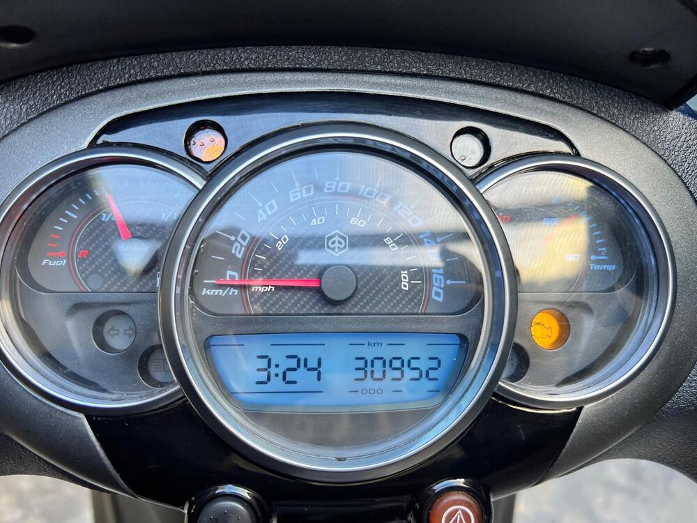 Piaggio Beverly 350 S ABS (2019 - 20) (5)