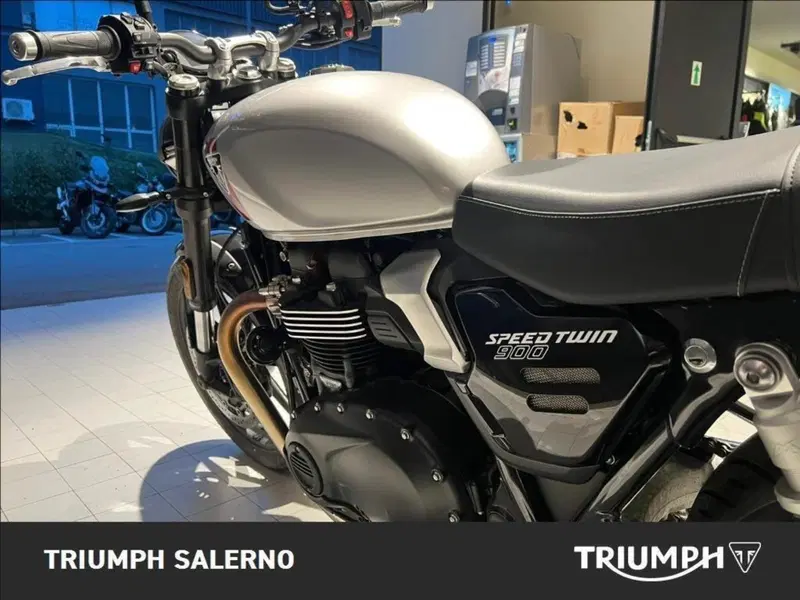 Triumph Speed Twin 900 (2025 - 26) (5)