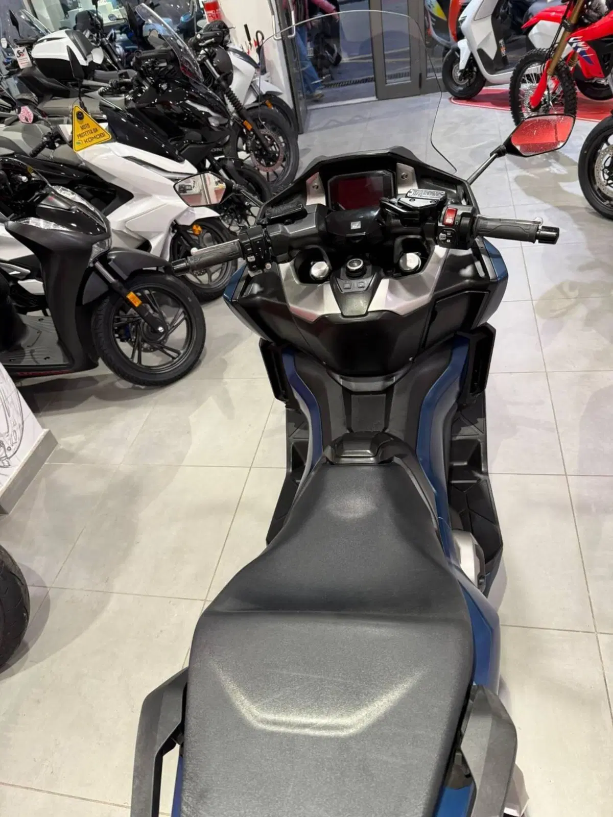 Honda Forza 750 DCT (2021 - 24) (8)