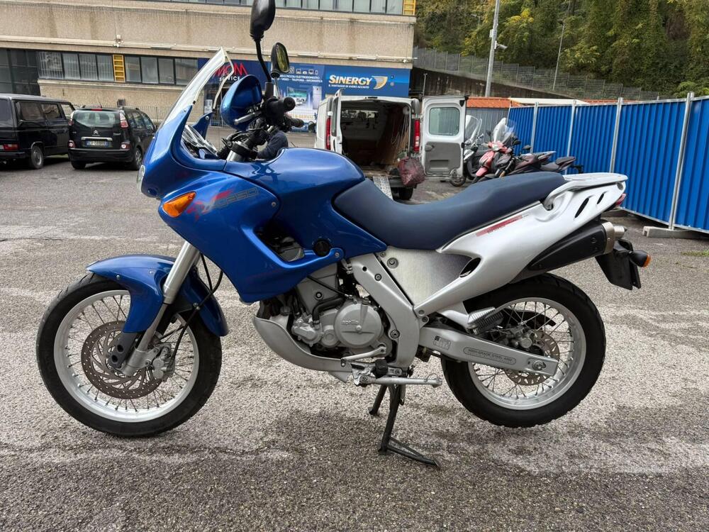 Aprilia Pegaso 650 (1997 - 00) (5)