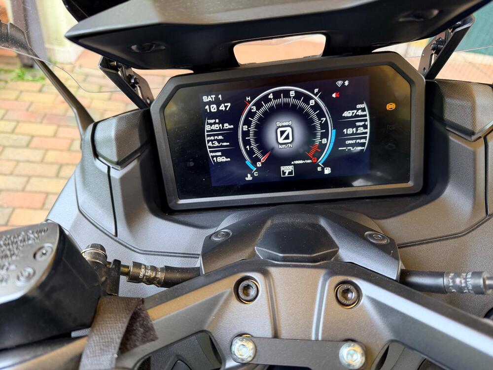 Yamaha T-Max 560 (2022 - 24) (5)