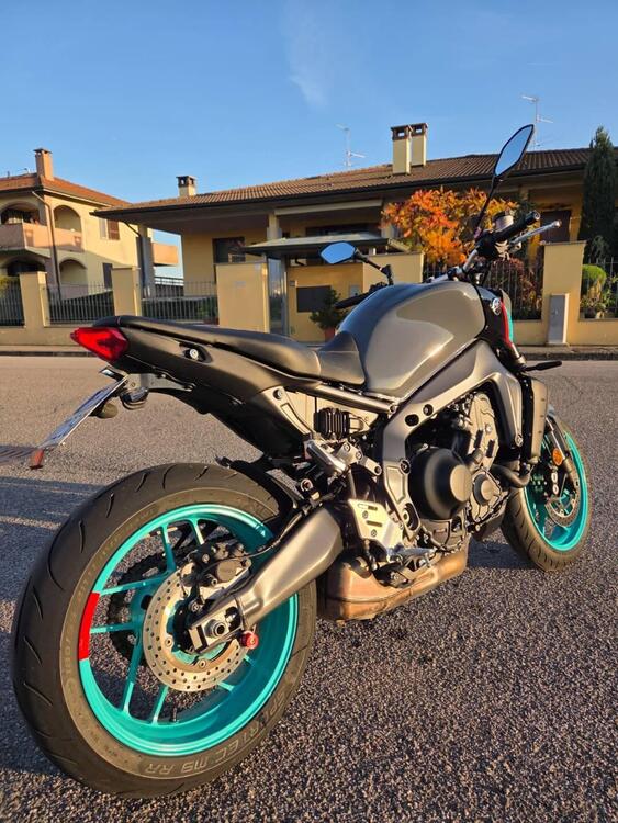 Yamaha MT-09 (2021 - 23) (4)