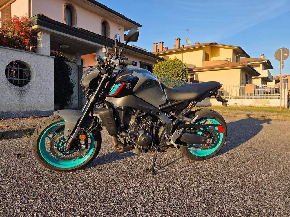 Yamaha MT-09 (2021 - 23) (2)