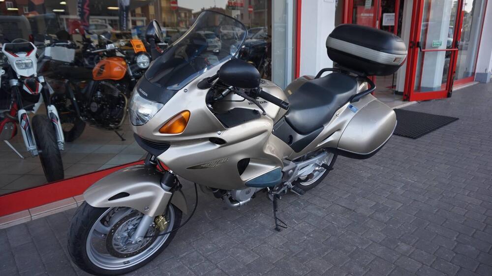 Honda Deauville 650 (1998 - 01) (5)
