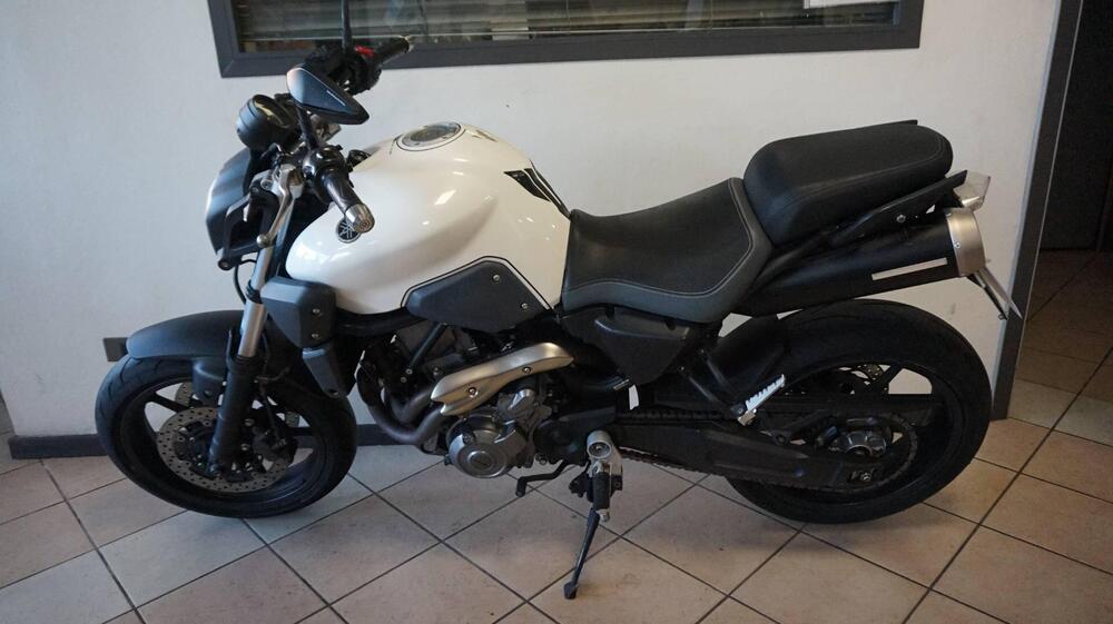 Yamaha MT-03 (2006 - 14) (3)