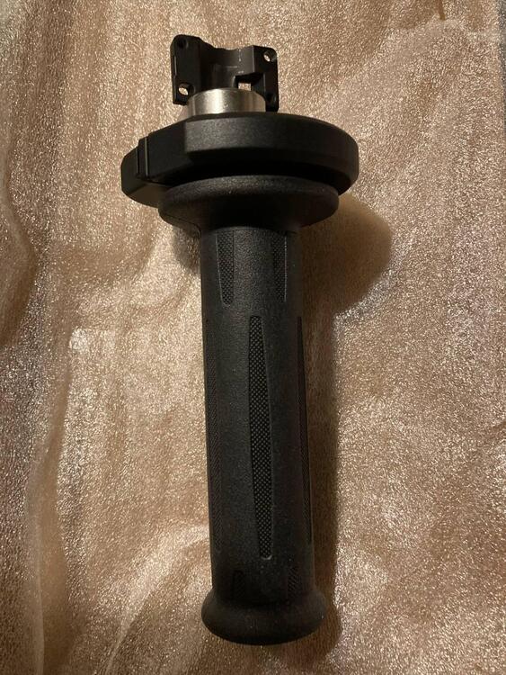Manopola DX BMW HP2 Enduro cod. 61317687510 (2)