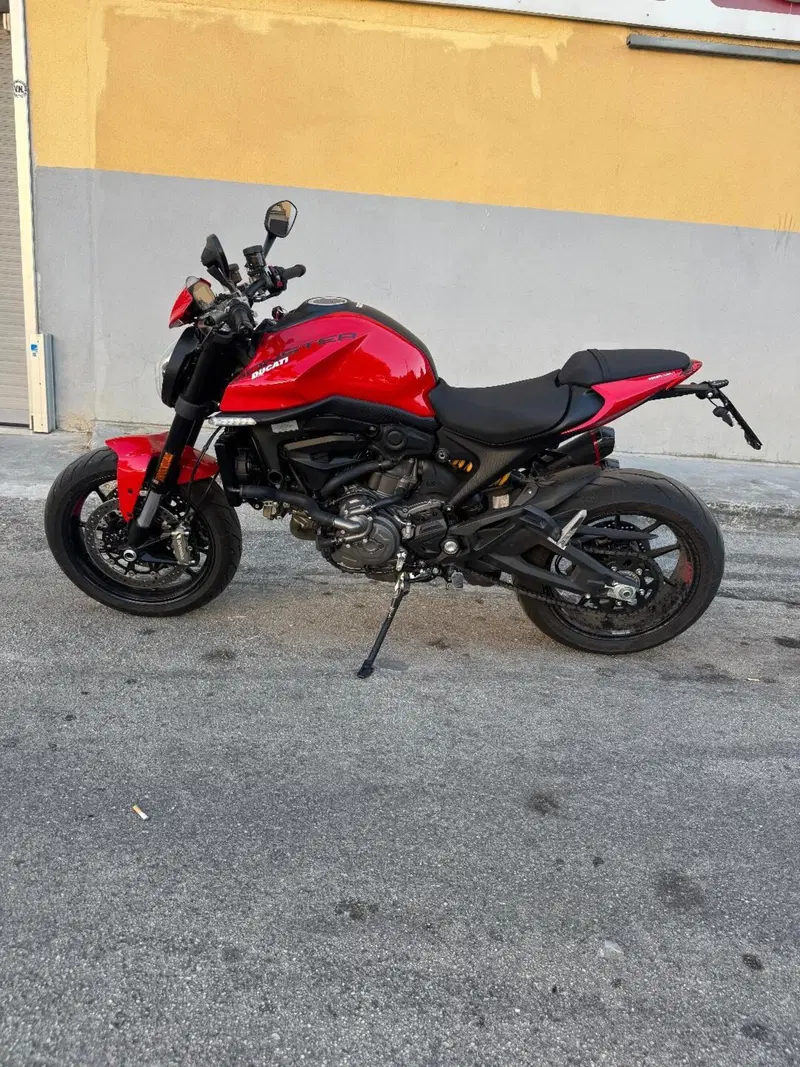 Ducati Monster 937 + (2021 - 25) (4)