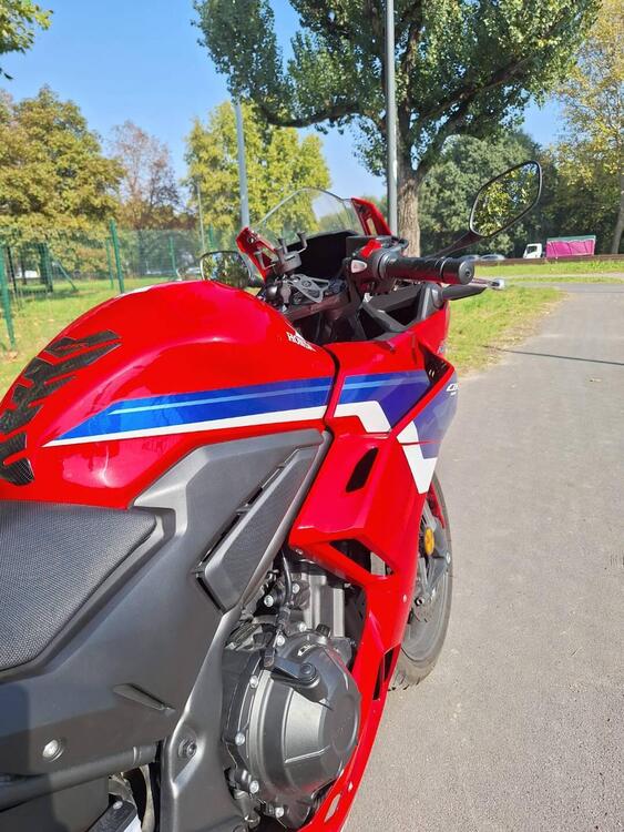 Honda CBR 500 R (2024 - 25) (4)